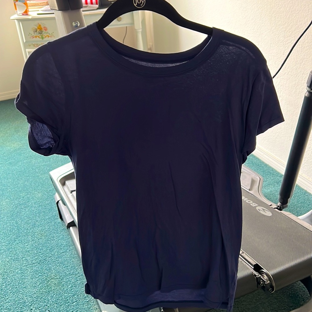 Aerie dark blue t-shirt in Small